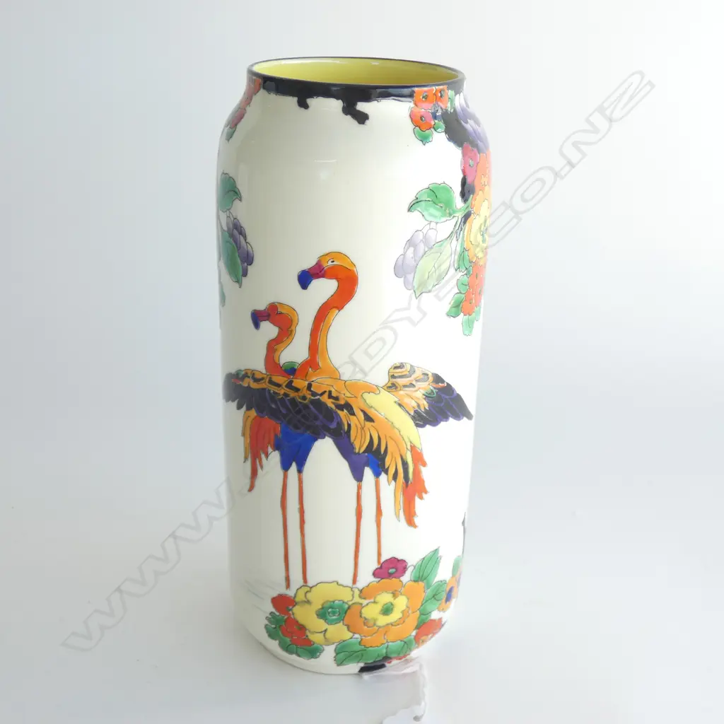 A Royal Doulton flamingo vase, Image 1++